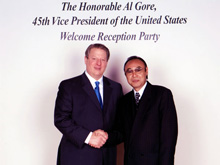 Gore元副大統領と